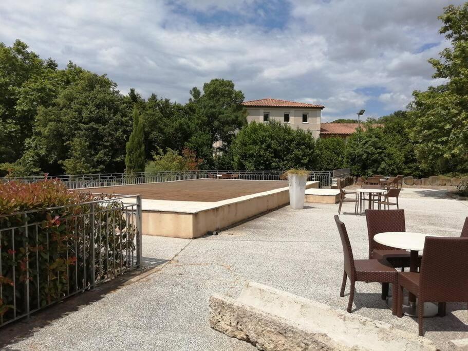 Le Soleil D Eugenie Appartement Dans Residence Avec Piscine Commune Pres De Carcassonne Olonzac Exteriér fotografie