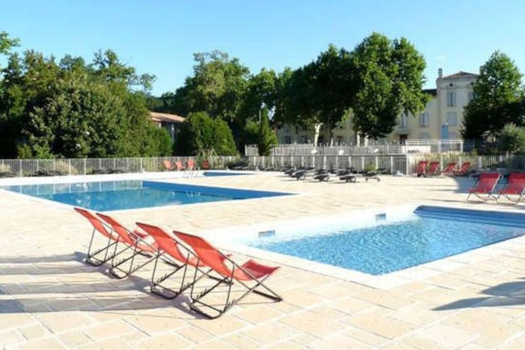 Le Soleil D Eugenie Appartement Dans Residence Avec Piscine Commune Pres De Carcassonne Olonzac Exteriér fotografie